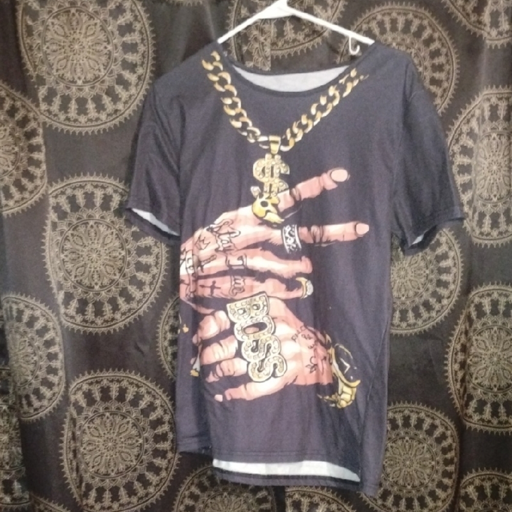 Graphic T-Shirt with Gold Chain Design